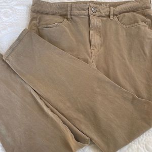American Eagle Super stretch jean in taupe size 12
